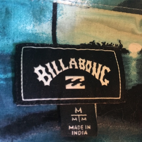 BILLABONIC tropical floral blue button up - Picture 2 of 2